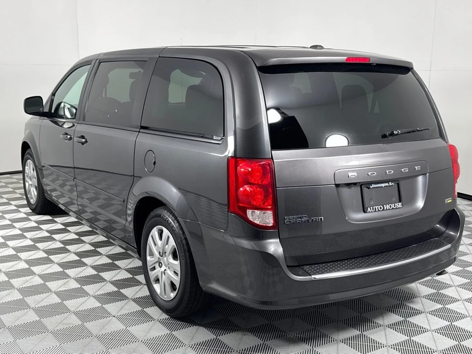 2017 Dodge Caravan - Image 5 of 12