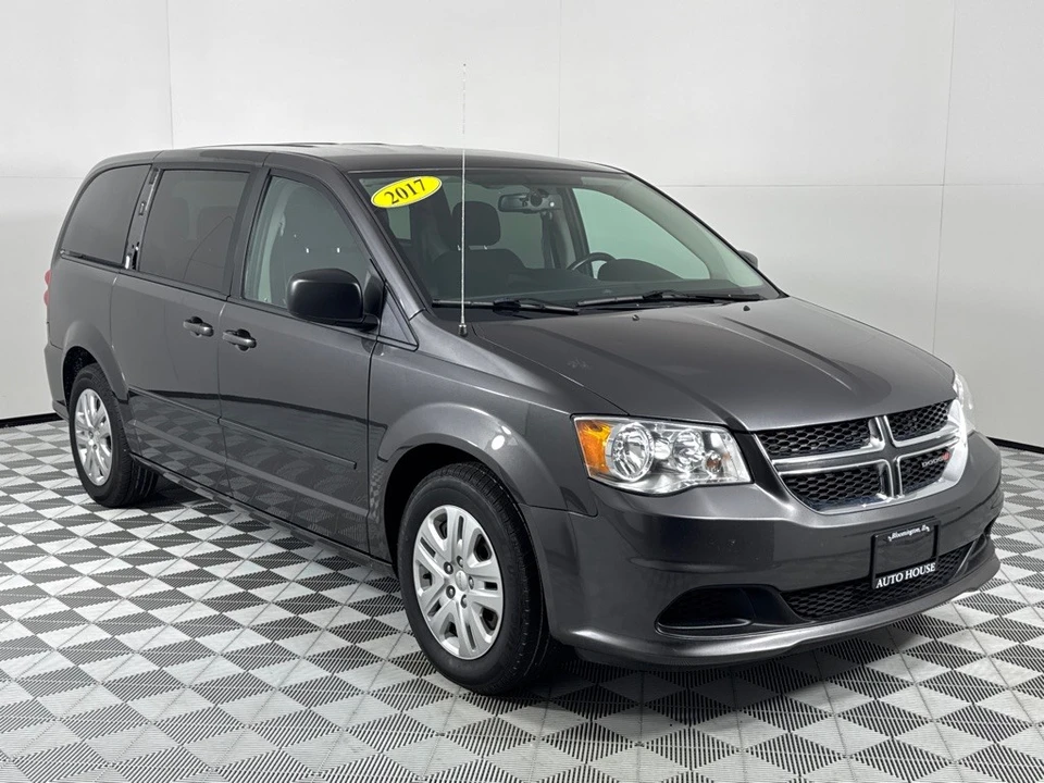 2017 Dodge Caravan - Image 3 of 12