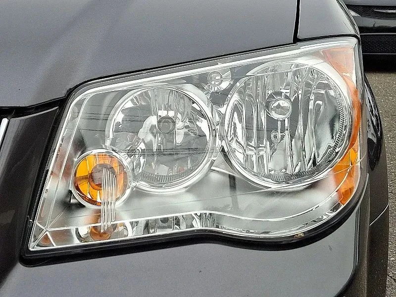 2017 Dodge Caravan - Image 10 of 12
