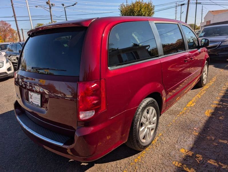 2017 Dodge Caravan - Image 3 of 12