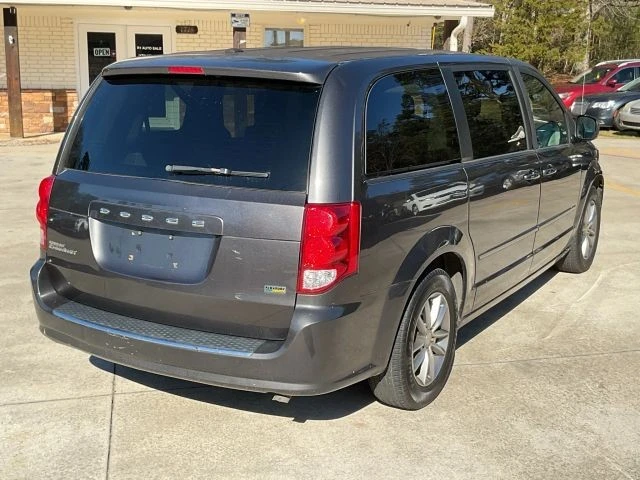 2017 Dodge Caravan - Image 2 of 21