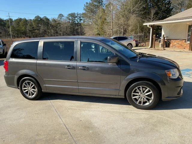2017 Dodge Caravan - Image 17 of 21