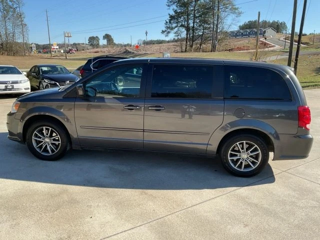 2017 Dodge Caravan - Image 7 of 21