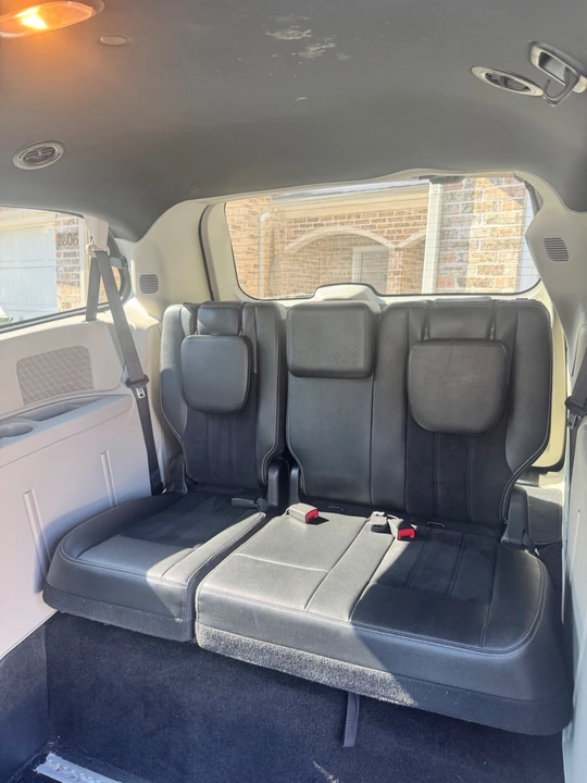 2017 Dodge Caravan - Image 15 of 15