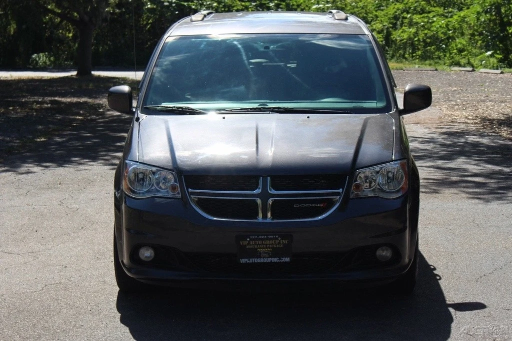 2017 Dodge Caravan - Image 9 of 21