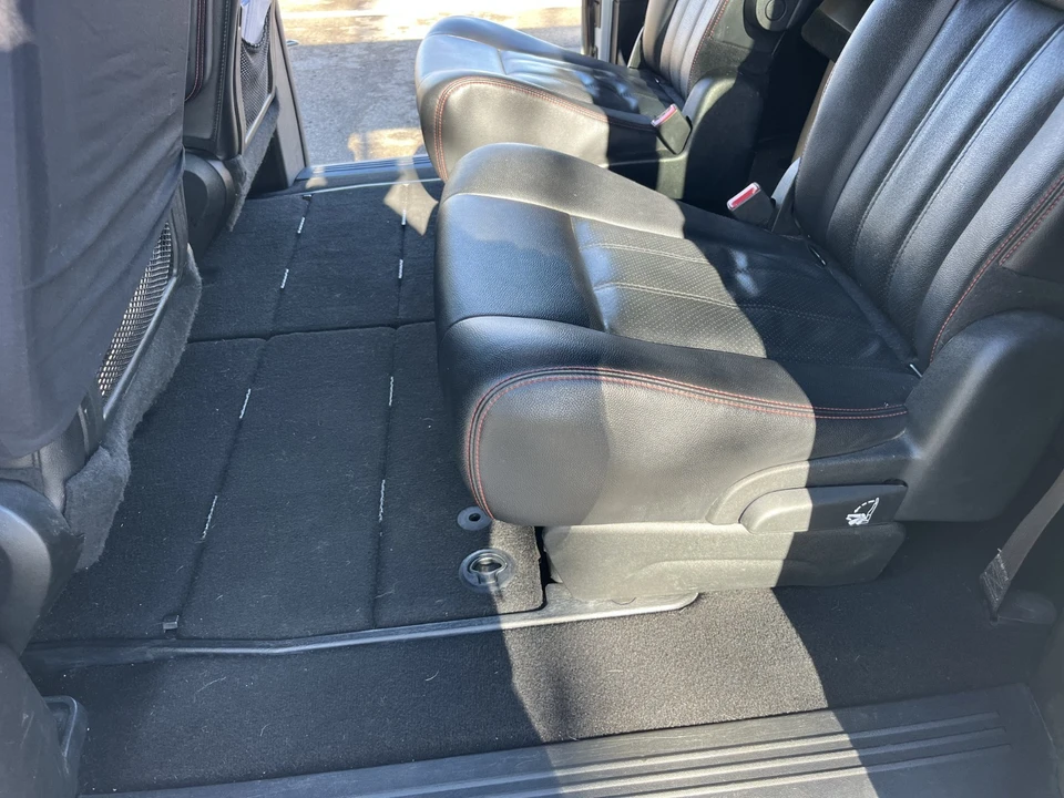 2017 Dodge Caravan - Image 6 of 10