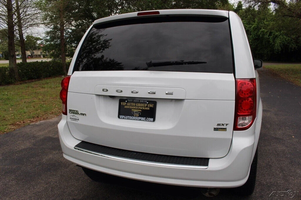2017 Dodge Caravan - Image 20 of 21