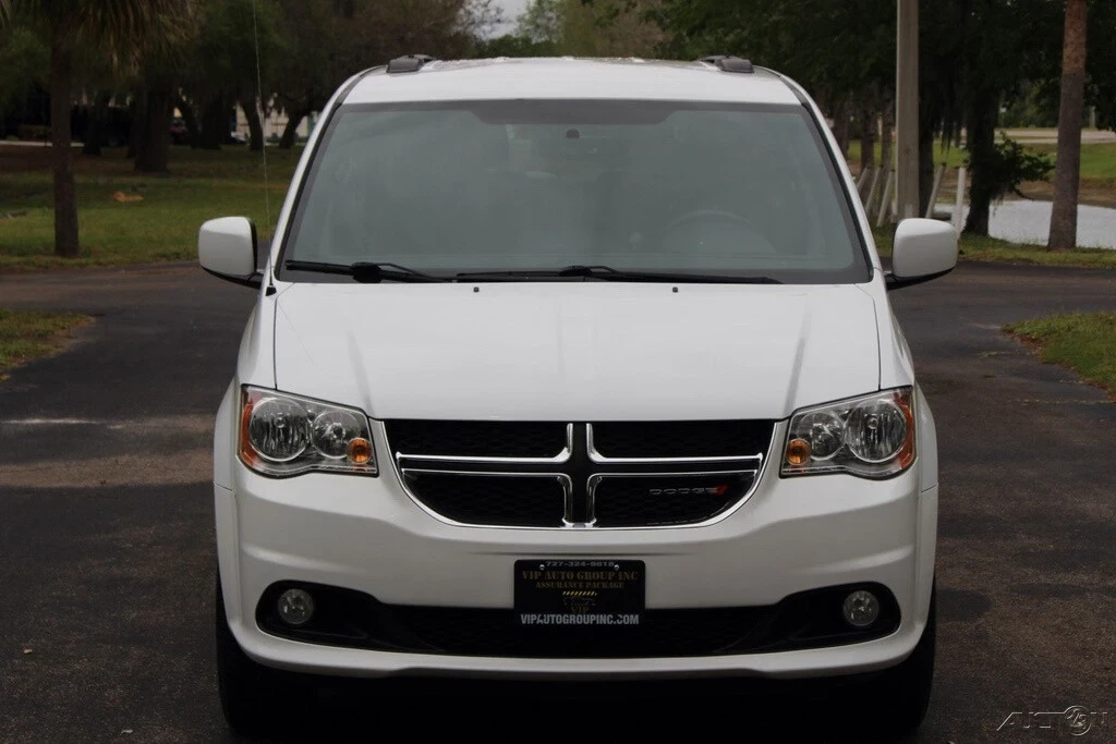 2017 Dodge Caravan - Image 6 of 21