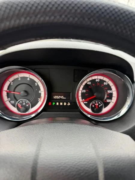 2017 Dodge Caravan - Image 6 of 9