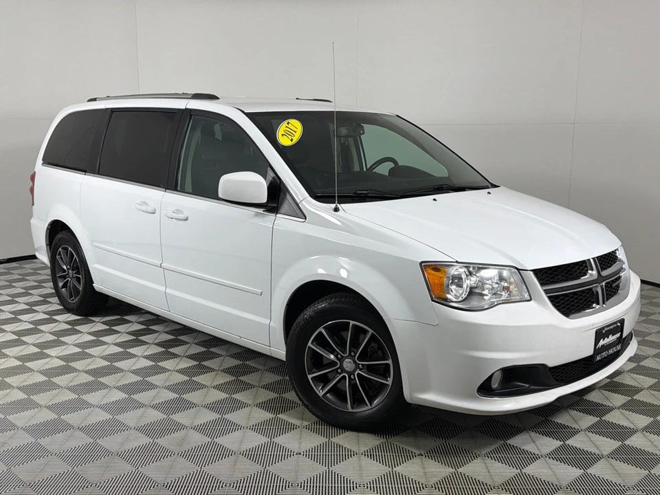 2017 Dodge Caravan - Image 2 of 12