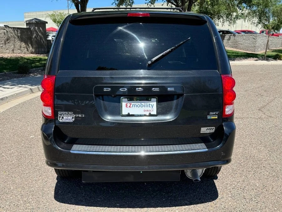 2017 Dodge Caravan - Image 14 of 15