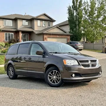 2017 Dodge Grand Caravan SXT Premium Plus