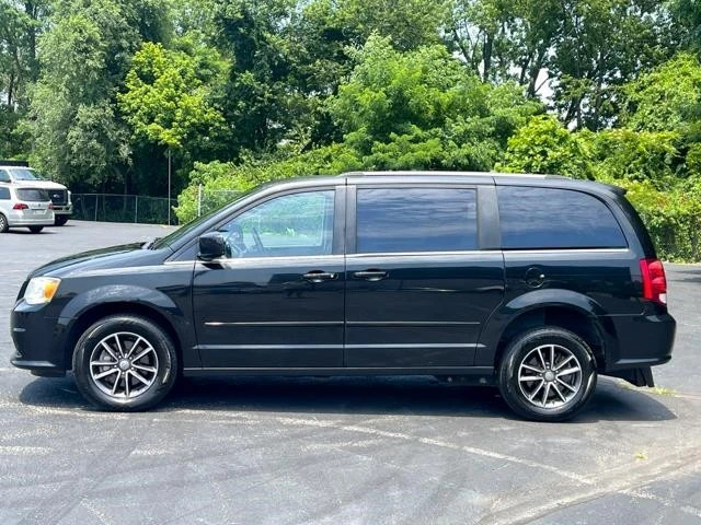 2017 Dodge Caravan - Image 9 of 21