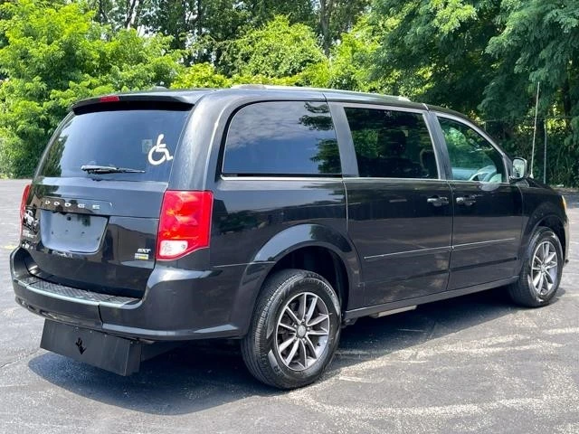 2017 Dodge Caravan - Image 6 of 21
