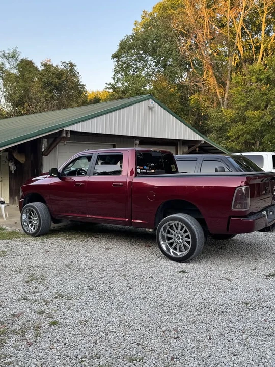 2017 Dodge Ram - Image 11 of 18