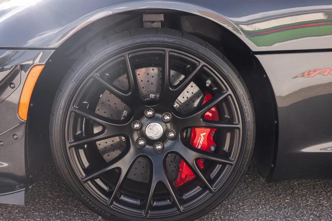 2017 Dodge Viper ACR 5th Gen - Image 19 of 31