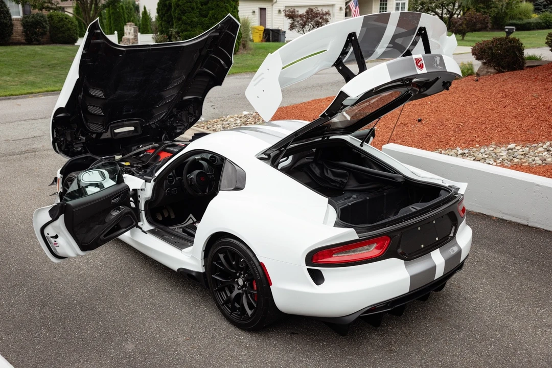 2017 Dodge Viper ACR 5th Gen - Image 28 of 31