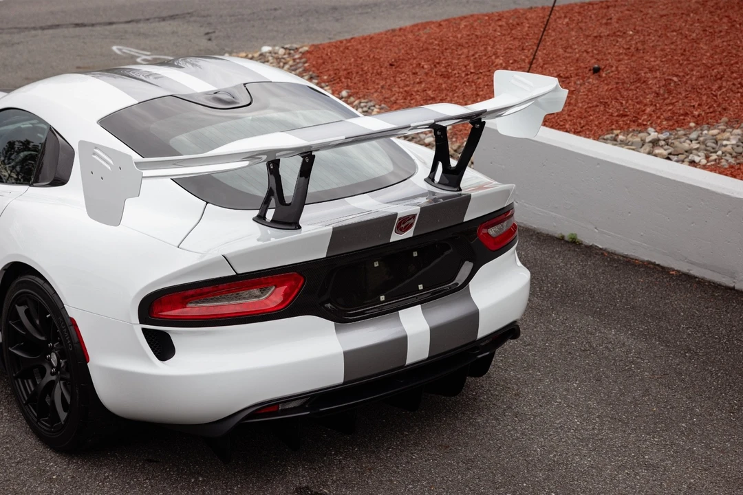 2017 Dodge Viper ACR 5th Gen - Image 2 of 31