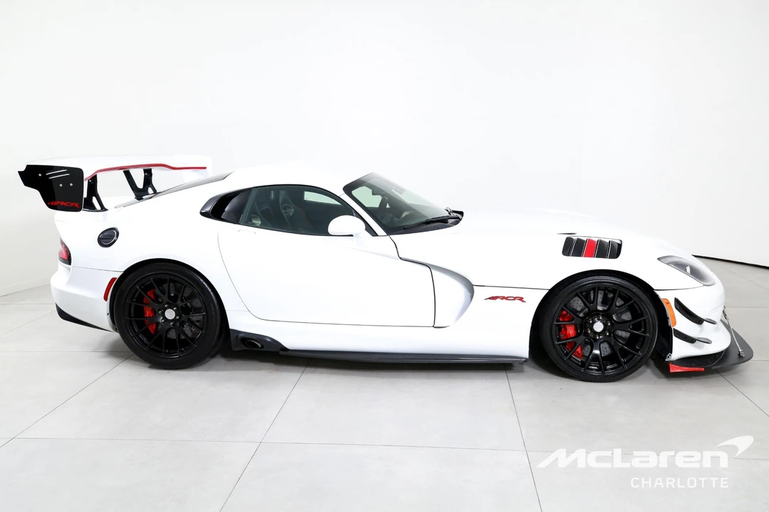 2017 Dodge Viper ACR 5th Gen - Image 9 of 31