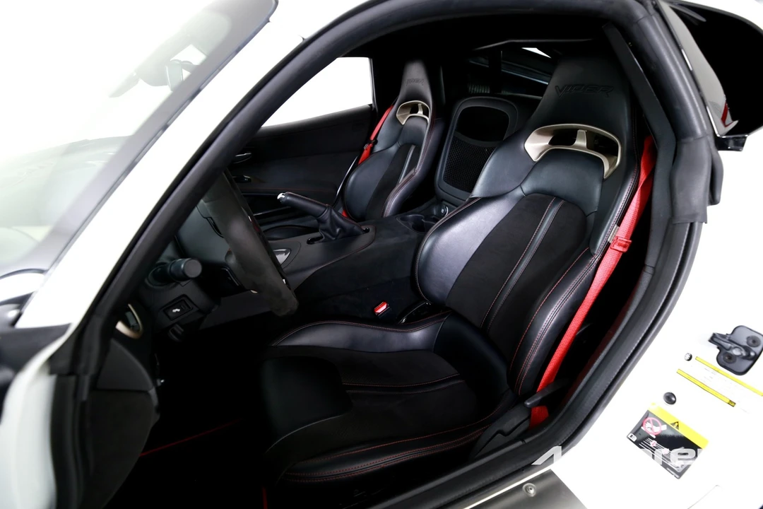 2017 Dodge Viper ACR 5th Gen - Image 11 of 31
