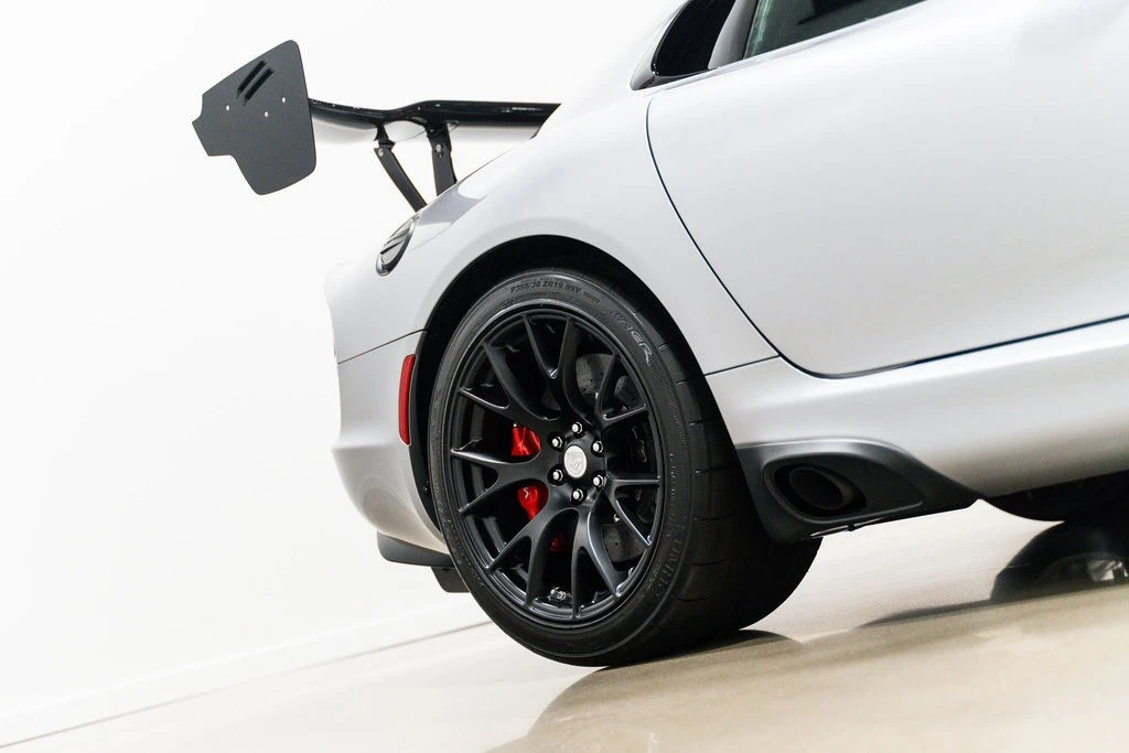 2017 Dodge Viper ACR 5th Gen - Image 2 of 24