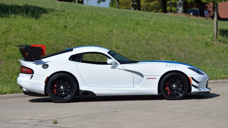 2017 Dodge Viper ACR 5th Gen - Image 2 of 20