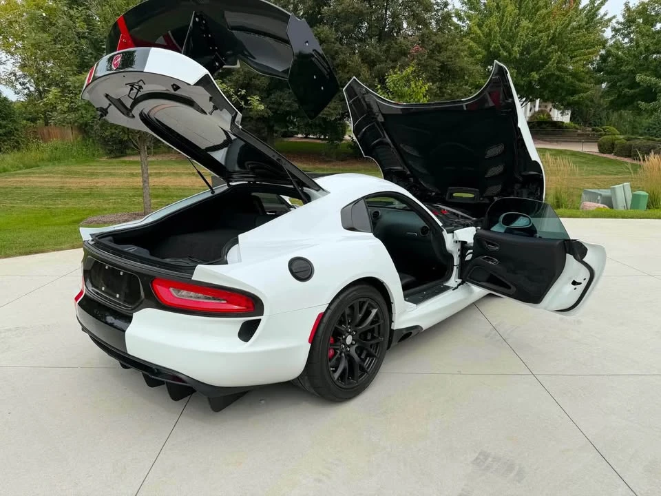 2017 Dodge Viper ACR 5th Gen - Image 2 of 20