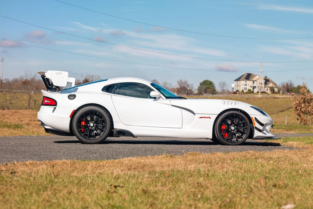 2017 Dodge Viper ACR 5th Gen - Image 25 of 31
