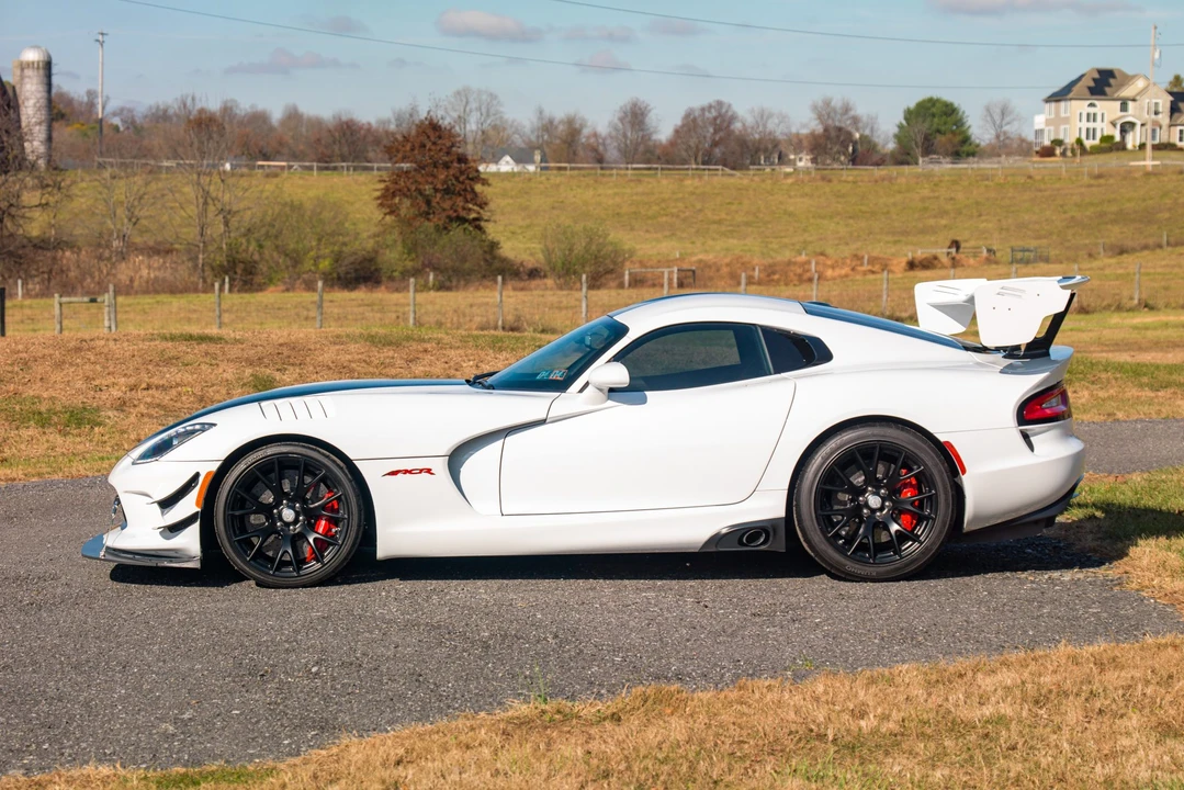 2017 Dodge Viper ACR 5th Gen - Image 12 of 31