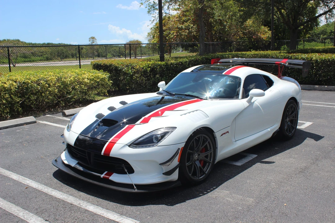 2017 Dodge Viper ACR 5th Gen - Image 2 of 31