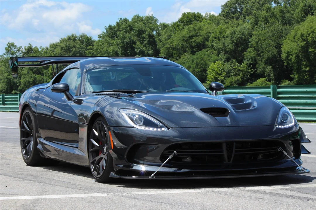 2017 Dodge Viper ACR 5th Gen - Image 15 of 31