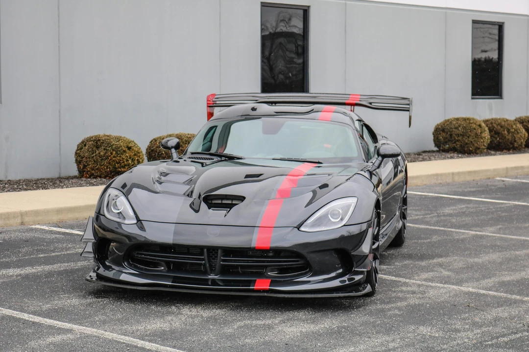 2017 Dodge Viper ACR 5th Gen - Image 2 of 31