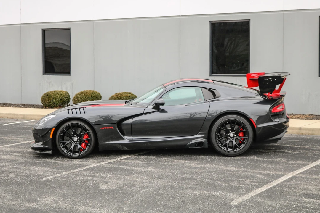 2017 Dodge Viper ACR 5th Gen - Image 5 of 31