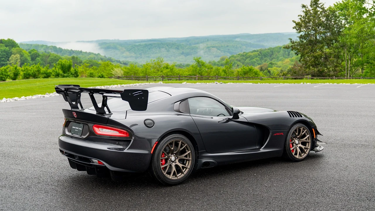 2017 Dodge Viper ACR 5th Gen - Image 28 of 31