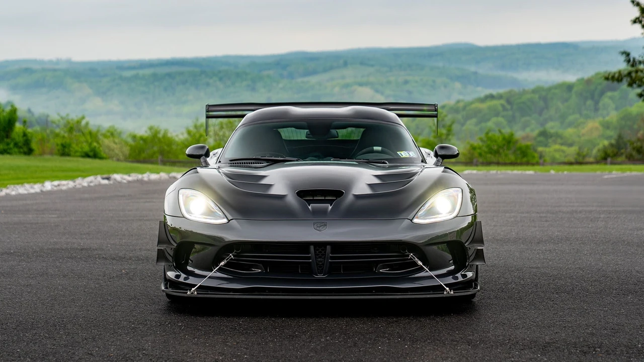2017 Dodge Viper ACR 5th Gen - Image 21 of 31