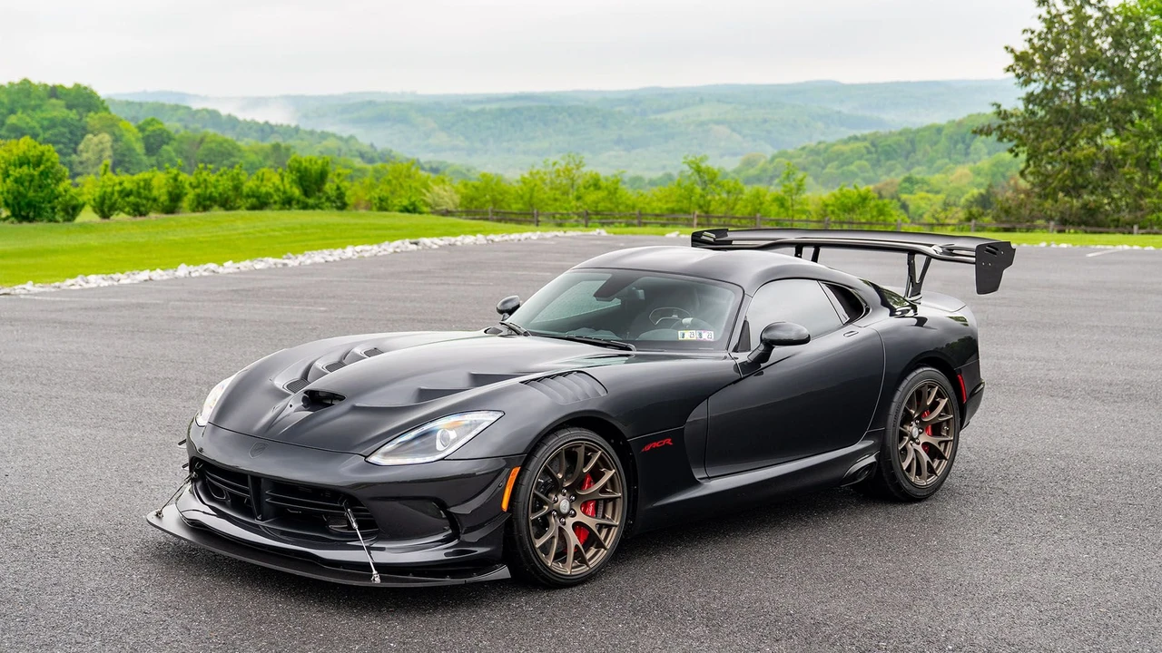 2017 Dodge Viper ACR 5th Gen - Image 13 of 31