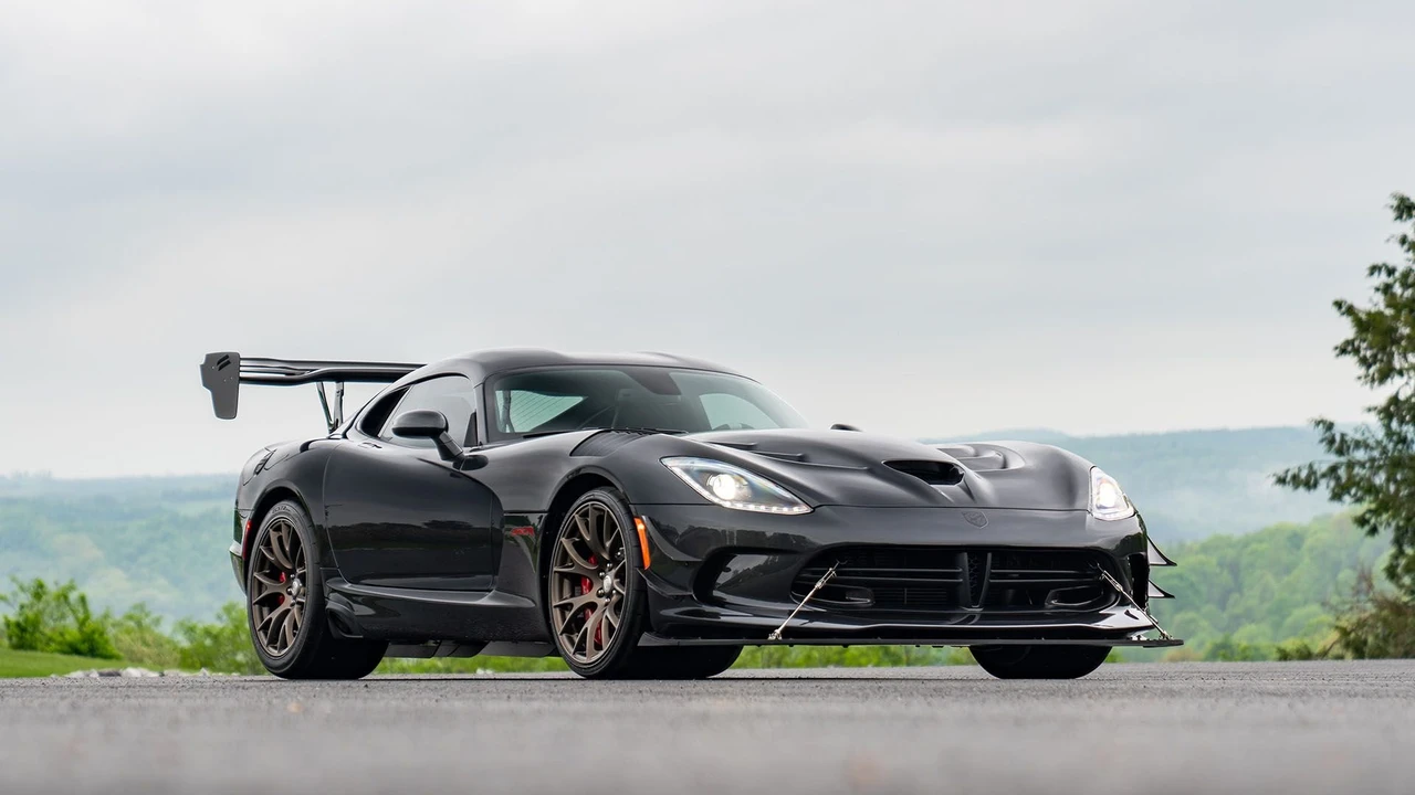 2017 Dodge Viper ACR 5th Gen - Image 9 of 31