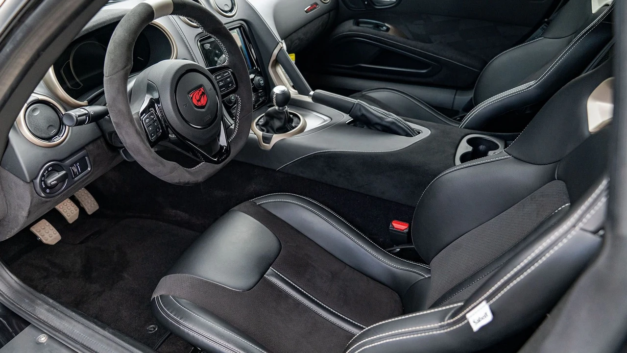 2017 Dodge Viper ACR 5th Gen - Image 5 of 31
