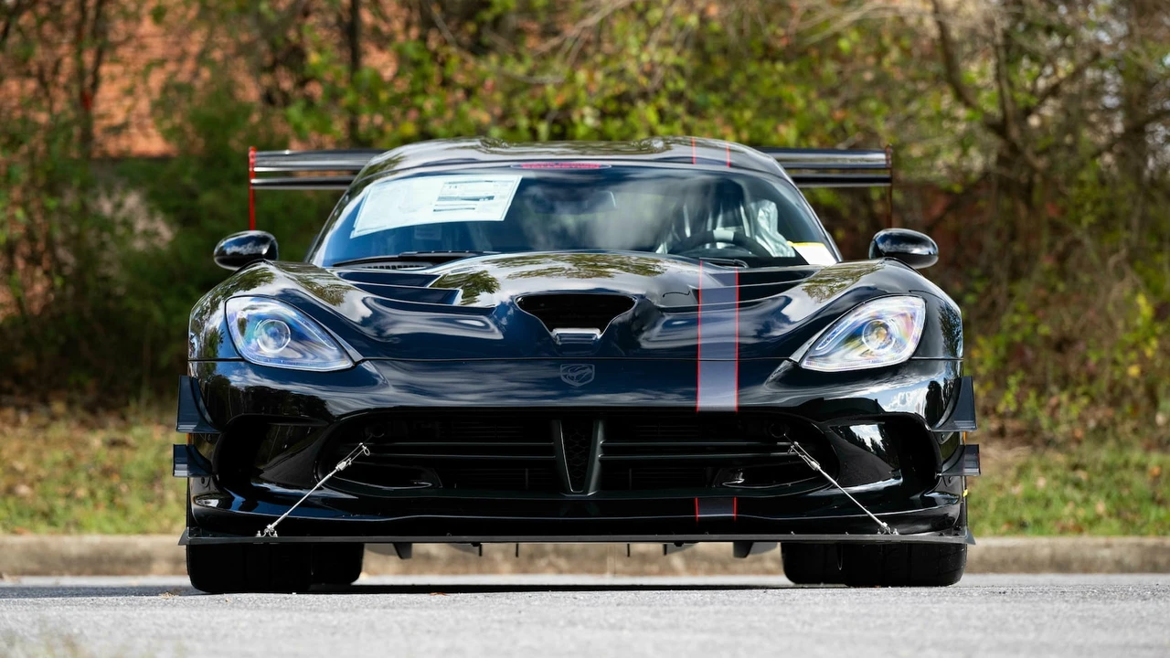 2017 Dodge Viper ACR 5th Gen - Image 14 of 31
