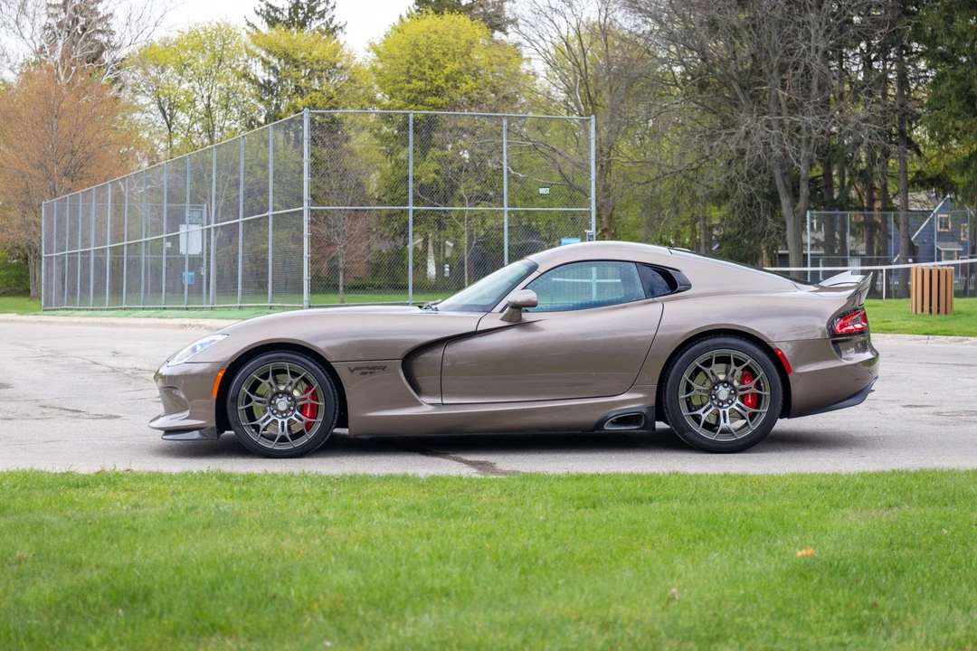 2017 Dodge Viper 5th Gen - Image 4 of 31