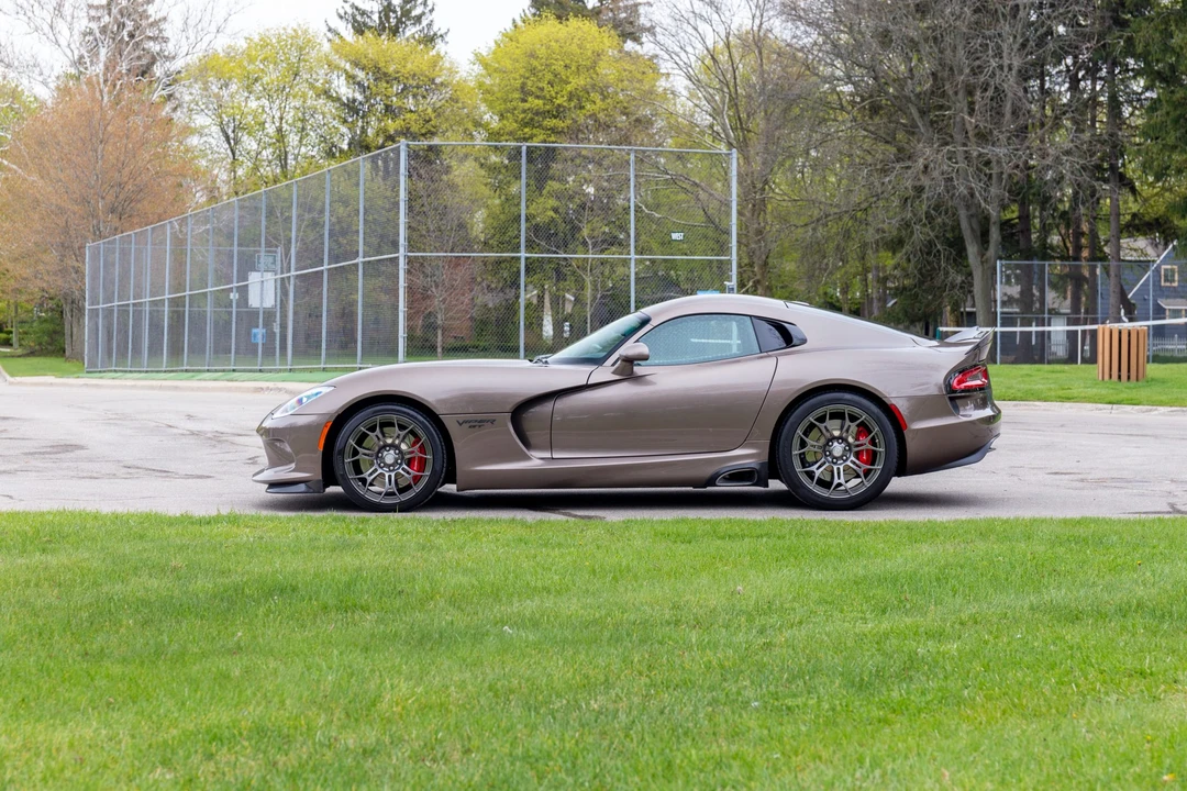 2017 Dodge Viper 5th Gen - Image 3 of 31