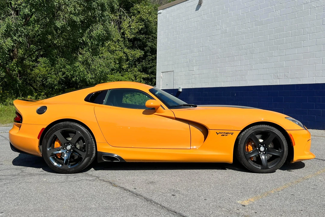 2017 Dodge Viper 5th Gen - Image 3 of 31