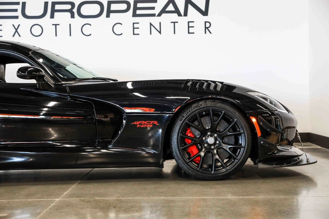 2017 Dodge Viper ACR 5th Gen - Image 15 of 31