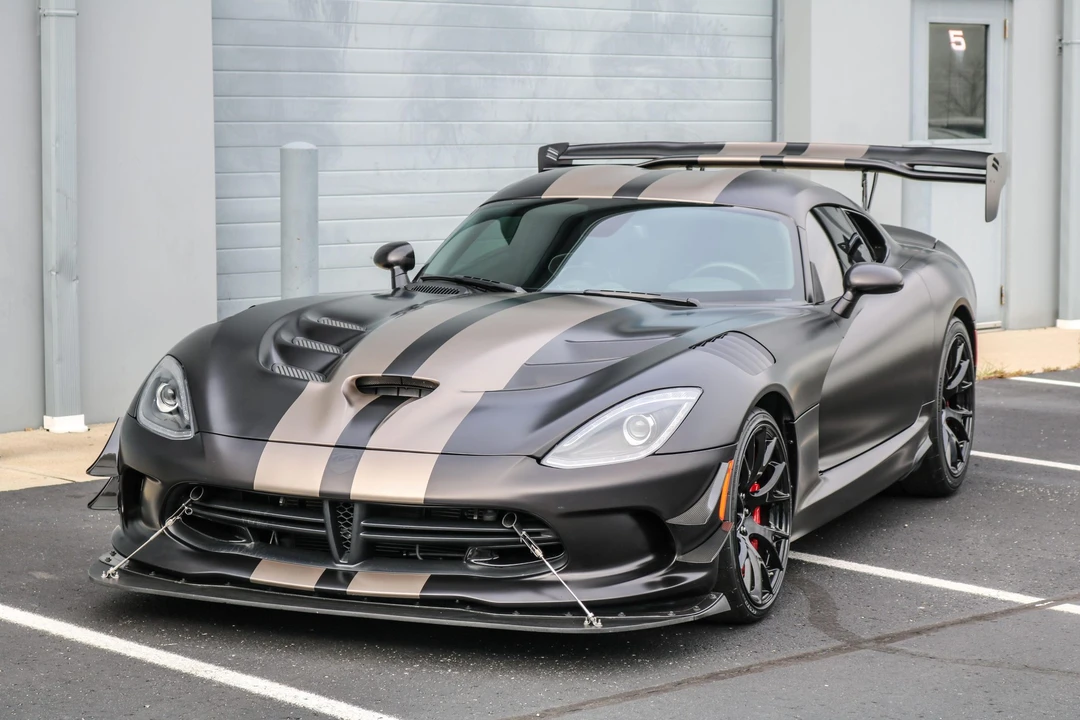 2017 Dodge Viper ACR 5th Gen - Image 2 of 31