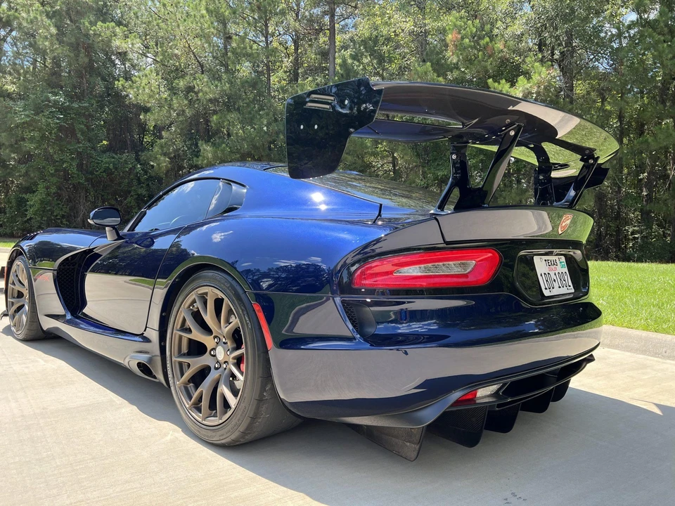 2017 Dodge Viper ACR 5th Gen - Image 28 of 31