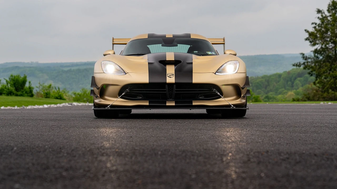 2017 Dodge Viper ACR 5th Gen - Image 16 of 31