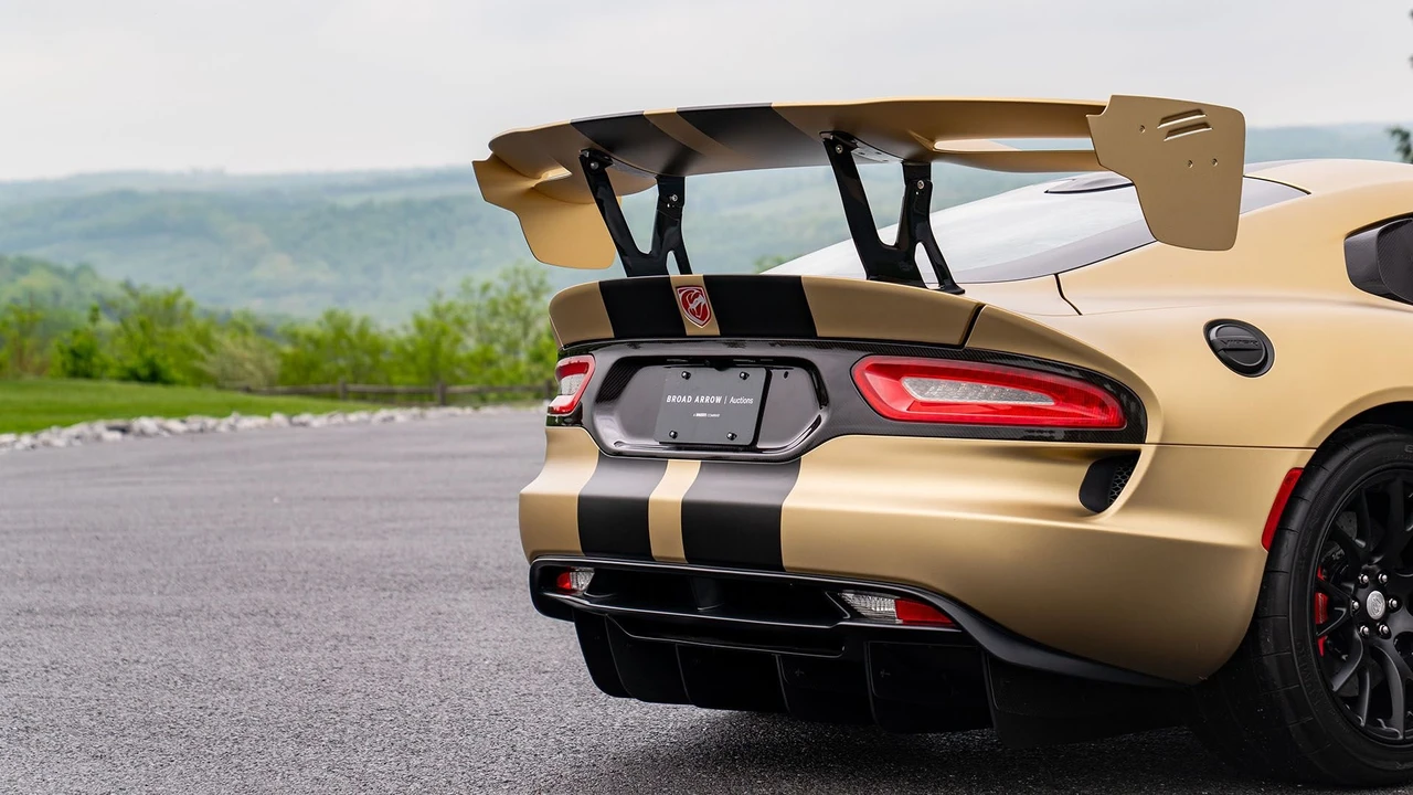 2017 Dodge Viper ACR 5th Gen - Image 13 of 31