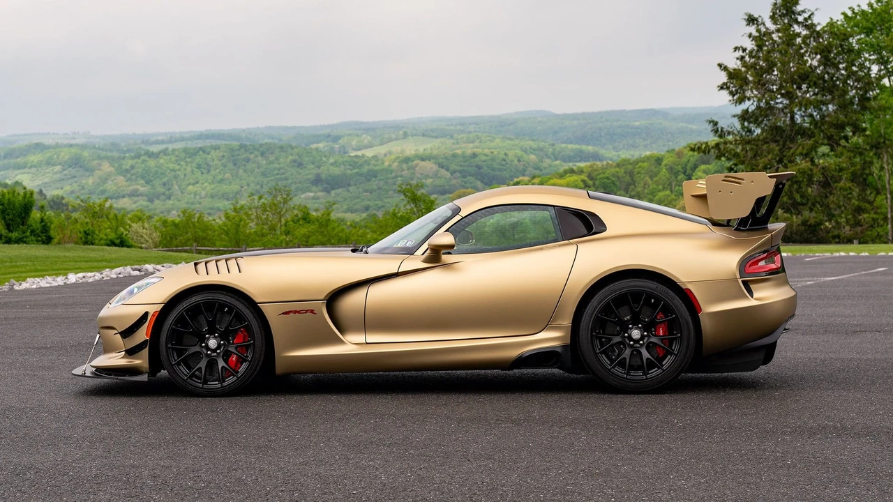 2017 Dodge Viper ACR 5th Gen - Image 17 of 31