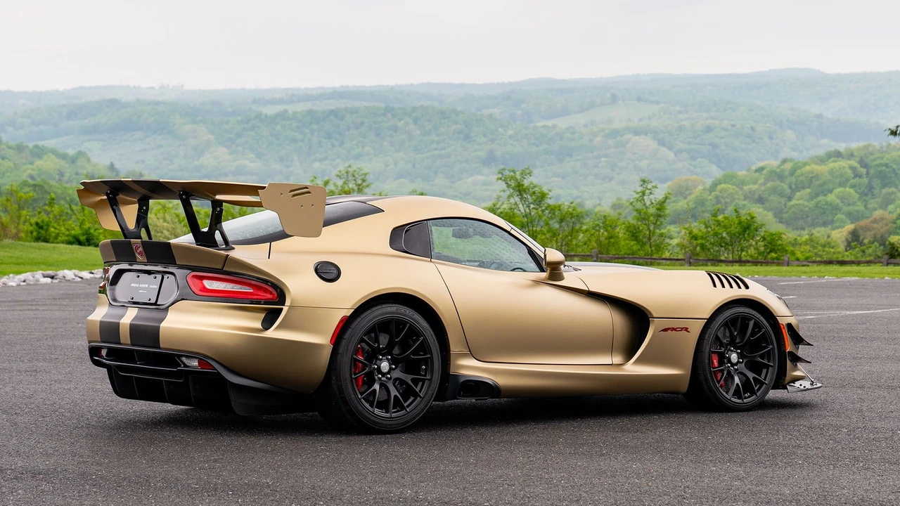 2017 Dodge Viper ACR 5th Gen - Image 19 of 31