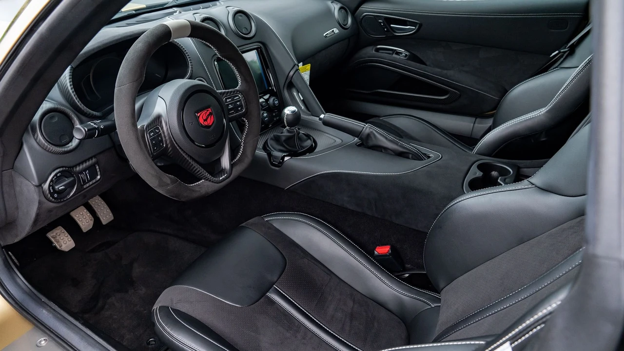 2017 Dodge Viper ACR 5th Gen - Image 10 of 31